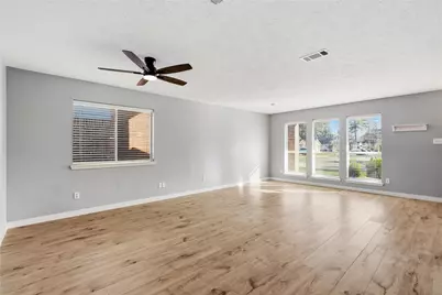 10422 Mist Lane, Houston, TX 77070 - Photo 8