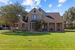 12315 Fisher Dr, Mont Belvieu, TX 77523 - Photo 1