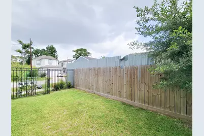 7522 Sandle, Houston, TX 77088 - Photo 32