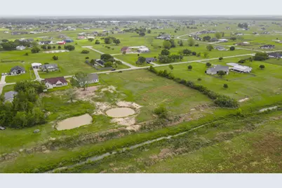913 Buffalo Trail, Angleton, TX 77516 - Photo 6