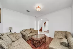 4230 Waterwood Dr, Baytown, TX 77521 - Photo 4