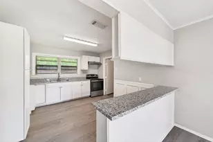 6718 Crosswell St, Houston, TX 77087 - Photo 8