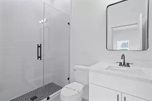 9725 Kerr St, Houston, TX 77029 - Photo 28