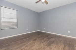 801 S Allen Genoa Rd, Houston, TX 77587 - Photo 8