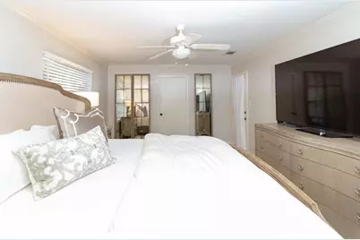 4607 Pine Street, Bellaire, TX 77401 - Photo 20