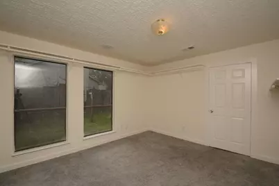 12407 S Rylander Circle, Houston, TX 77071 - Photo 8
