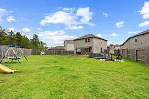 301 Maple Bark Trl, Willis, TX 77378 - Photo 2