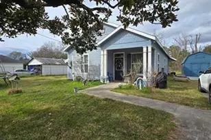 2518 South Ave, West Orange, TX 77630 - Photo 2