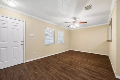 427 W 16th Street #21, Houston, TX 77008 - Photo 6