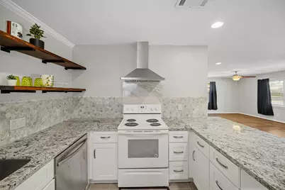 9514 Vilven Lane, Houston, TX 77080 - Photo 8