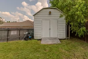 193 Donald St, Bridge City, TX 77611 - Photo 32
