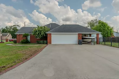 193 Donald Street, Bridge City, TX 77611 - Photo 4