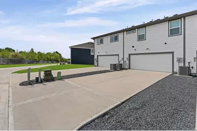 11906 Amber Oak Way #4, Tomball, TX 77375 - Photo 6