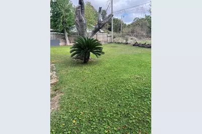 1303 Red Bud Ln Lane, La Marque, TX 77568 - Photo 14