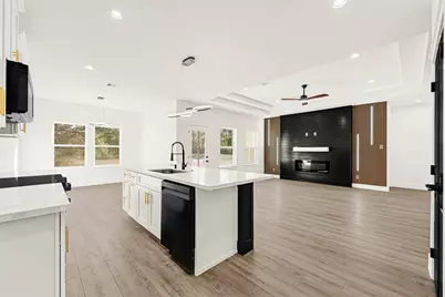 105 Bledsoe St, Hempstead, TX 77445 - Photo 14