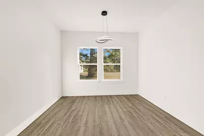 105 Bledsoe St, Prairie View, TX 77445 - Photo 14