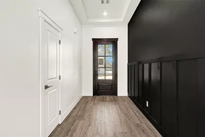 105 Bledsoe St, Prairie View, TX 77445 - Photo 6