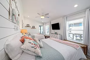 22028 Deaf P Smith Dr, Galveston, TX 77554 - Photo 18