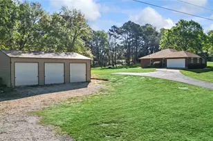 13 Westwood Dr, Huntsville, TX 77320 - Photo 36