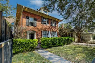 528 Hawthorne St, Houston, TX 77006 - Photo 1