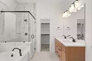 11907 S Pavillion Dr, Mont Belvieu, TX 77523 - Photo 16