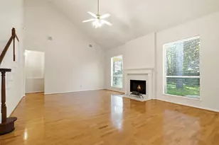 11703 Hillsgate Ct, Tomball, TX 77377 - Photo 4