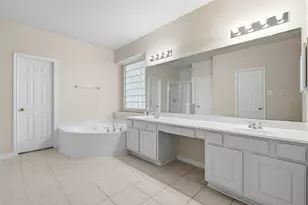 11703 Hillsgate Ct, Tomball, TX 77377 - Photo 18