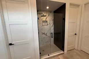 2030 Forest Hill Blvd, Houston, TX 77023 - Photo 10