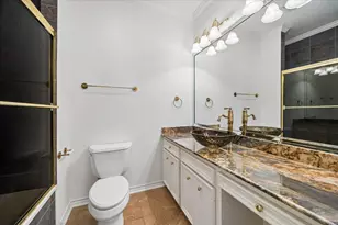 231 Sugar Berry Cir, Houston, TX 77024 - Photo 30
