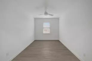 235 Ice Shr Trl, Dayton, TX 77535 - Photo 2