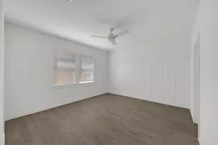 235 Ice Shr Trl, Dayton, TX 77535 - Photo 8