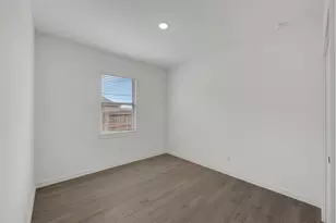 235 Ice Shr Trl, Dayton, TX 77535 - Photo 16