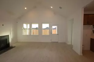 235 Ice Shr Trl, Dayton, TX 77535 - Photo 4