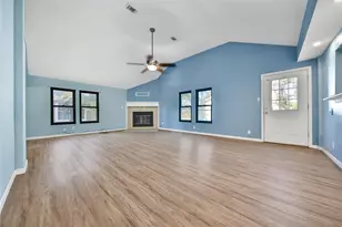 119 Pecan Dr, Baytown, TX 77520 - Photo 4