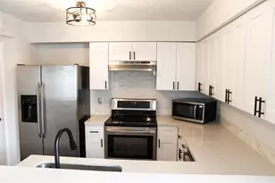 12205 Sandpiper Dr, Houston, TX 77035 - Photo 1