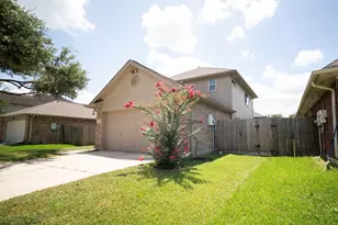 9519 Deep Valley Dr, Houston, TX 77044 - Photo 2