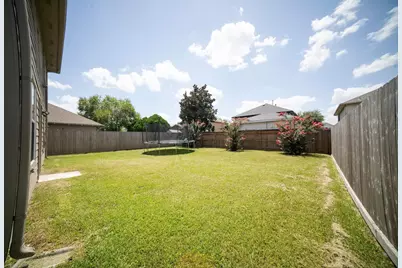 9519 Deep Valley Drive, Houston, TX 77044 - Photo 16