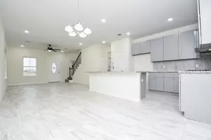 2807 Topiary Ln, Houston, TX 77014 - Photo 8