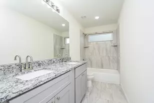 2807 Topiary Ln, Houston, TX 77014 - Photo 20