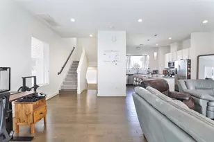4811 Martin Oaks Ln, Houston, TX 77018 - Photo 10