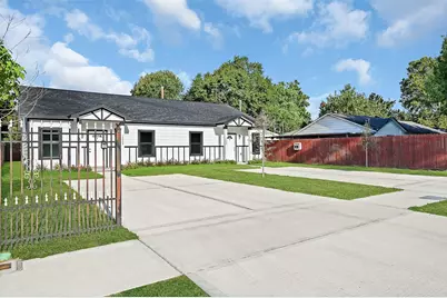 12009 Meadowgreen Street #A, Houston, TX 77076 - Photo 2