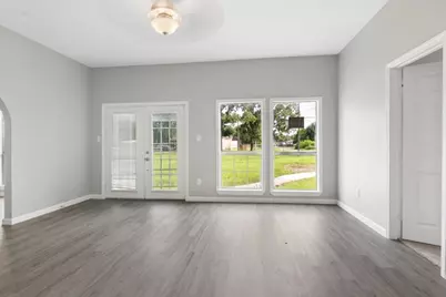 638 Kelly Lane, Holiday Lakes, TX 77515 - Photo 8