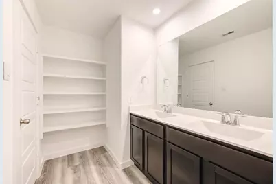 12323 Brandenburg Gate Drive, Houston, TX 77047 - Photo 18