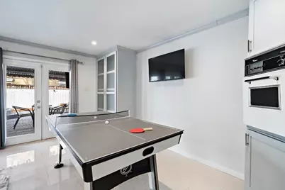 1825 Locksford Street, Houston, TX 77008 - Photo 18