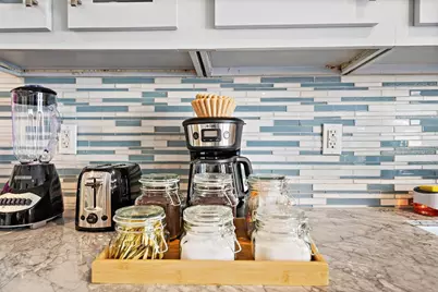 1825 Locksford Street, Houston, TX 77008 - Photo 8