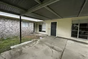 11042 Lafferty Oaks St, Houston, TX 77013 - Photo 6