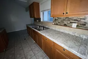 11042 Lafferty Oaks St, Houston, TX 77013 - Photo 12