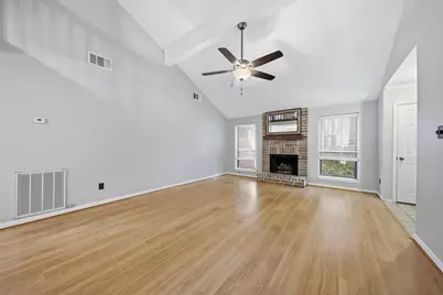 71 Timberspire Lane, The Woodlands, TX 77380 - Photo 4