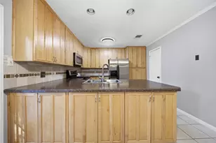 71 Timberspire Ln, The Woodlands, TX 77380 - Photo 14