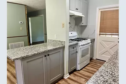 2218 19th Avenue N, Texas City, TX 77590 - Photo 4